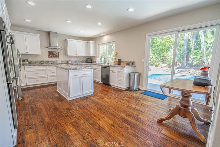 326 Fox Ridge Drive, Thousand Oaks, California 91361