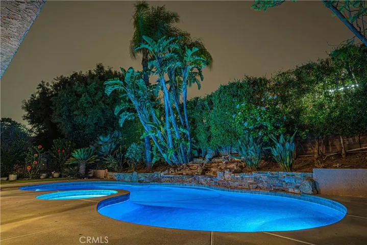 326 Fox Ridge Drive, Thousand Oaks, California 91361
