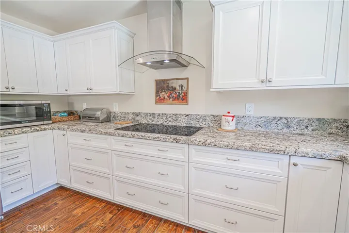 326 Fox Ridge Drive, Thousand Oaks, California 91361