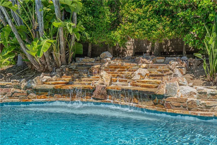 326 Fox Ridge Drive, Thousand Oaks, California 91361
