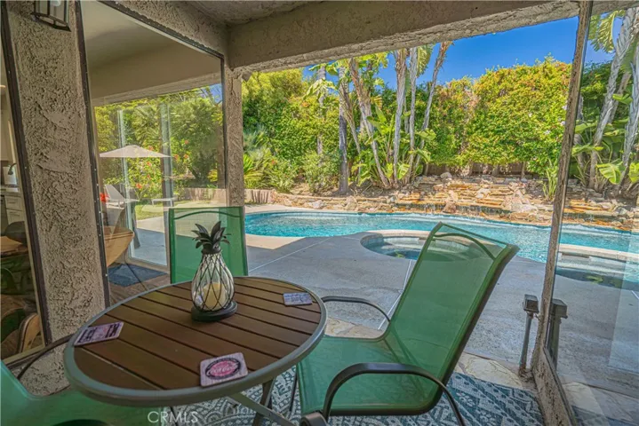 326 Fox Ridge Drive, Thousand Oaks, California 91361