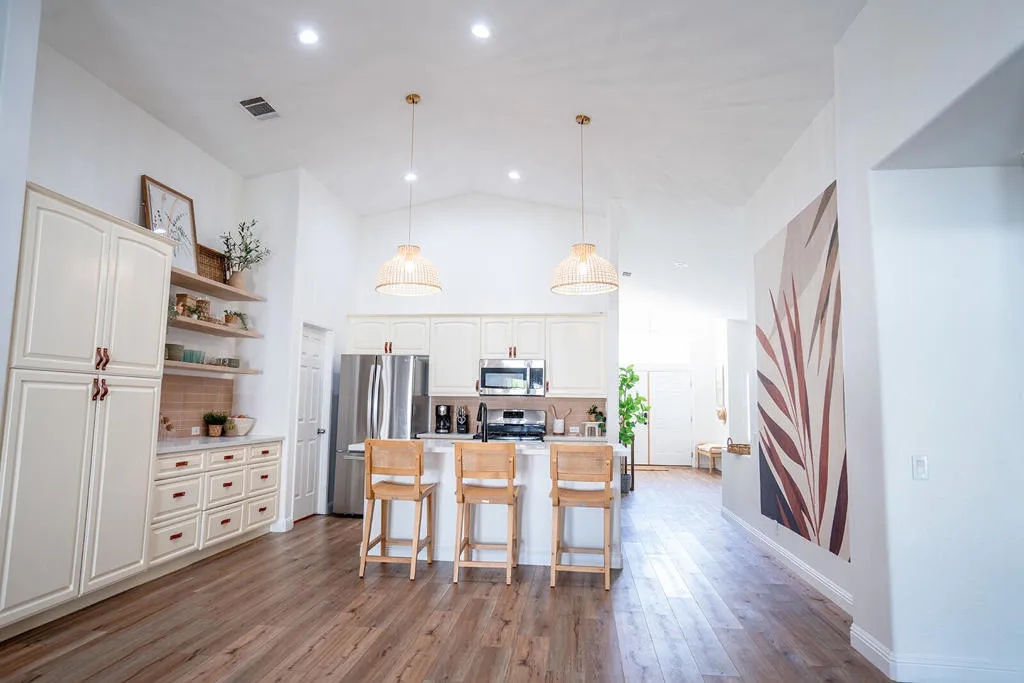 KITCHEN KITCHEN