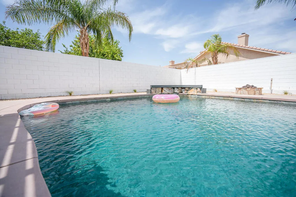 POOL POOL