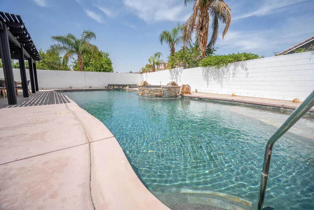 POOL POOL