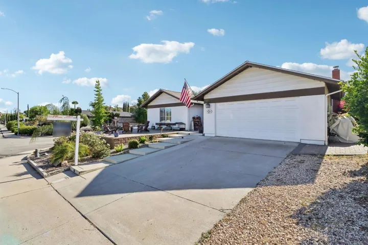 14304 Kendra Court, Poway, California 92064