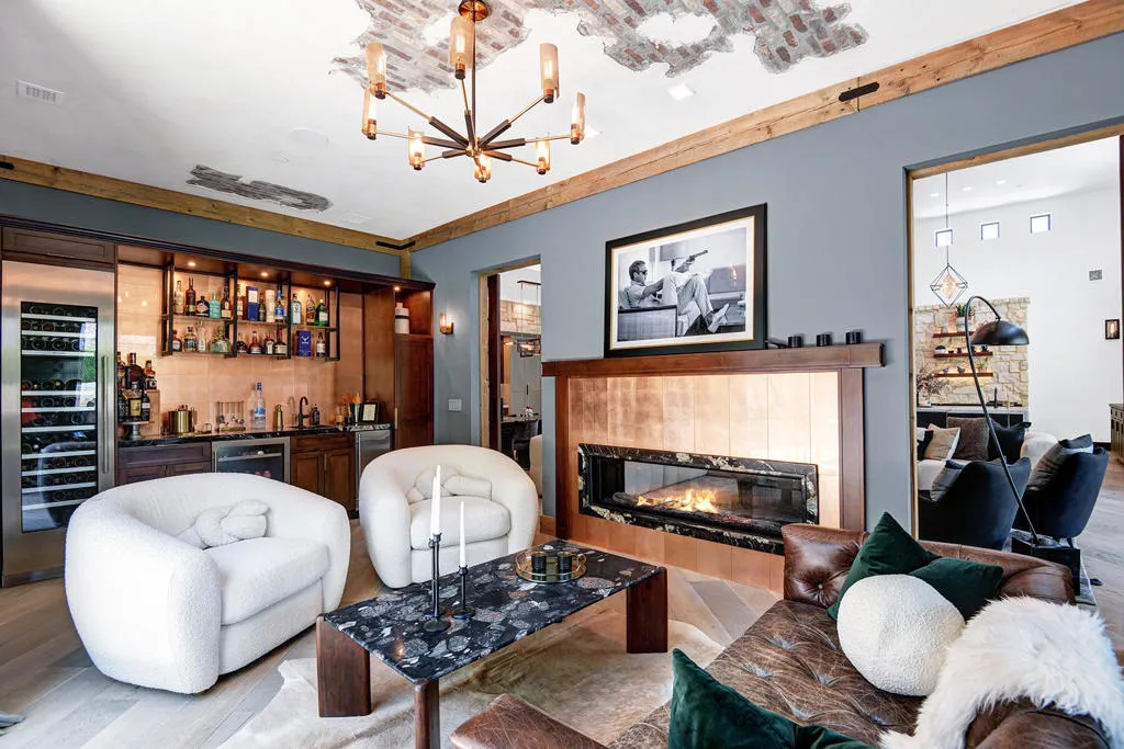 BAR ROOM REVERSE.jpg mls