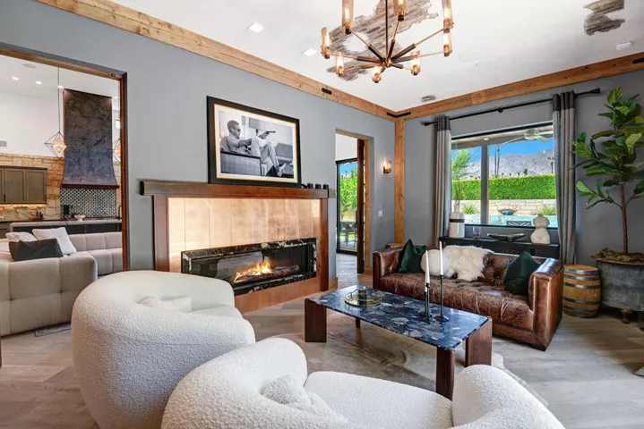 BAR ROOM.jpg mls