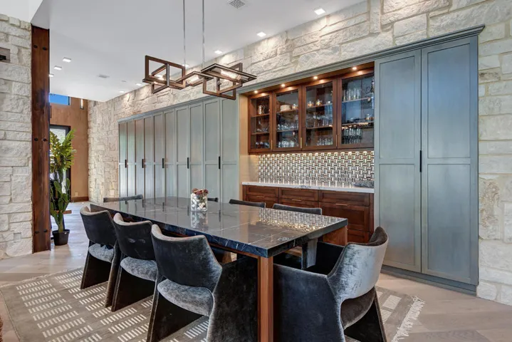 DINING SPACE.jpg mls