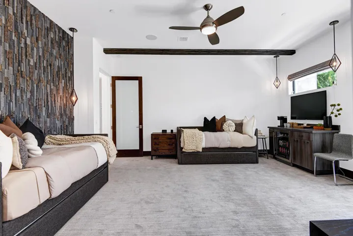 BEDROOM 4 REVERSE.jpg mls