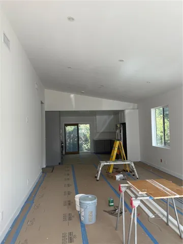 Living Room/Kitchen