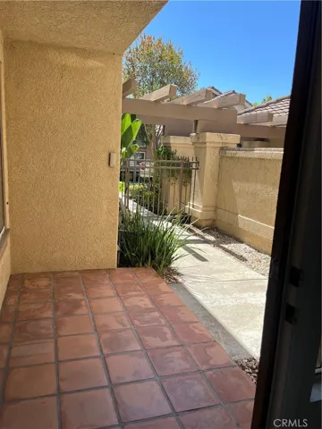 Front yard entrance