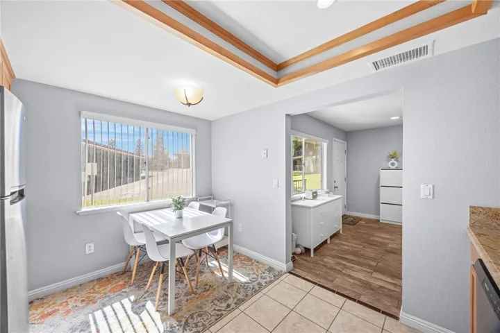 1554 Border B, Corona, California 92882