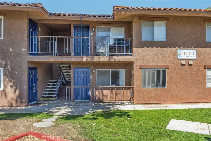 1554 Border B, Corona, California 92882
