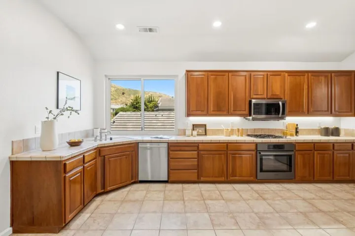 17 Northcrest Drive, South San Francisco, California 94080