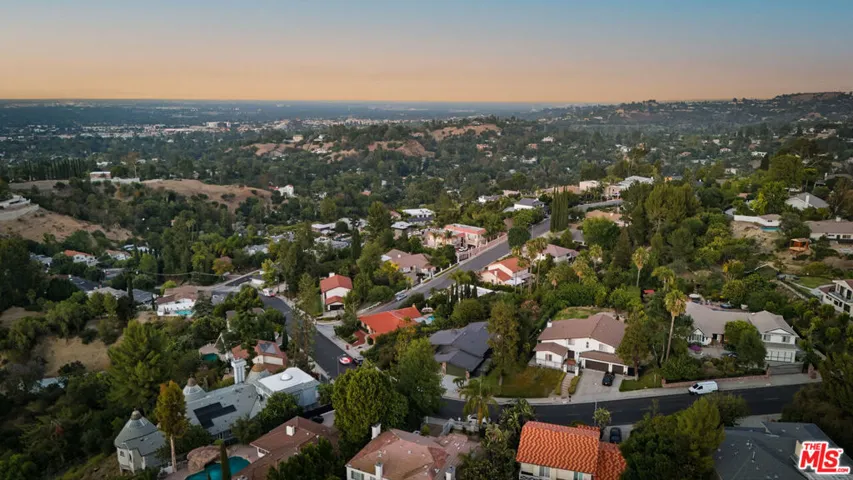 4650 Ellenita Avenue, Tarzana, California 91356