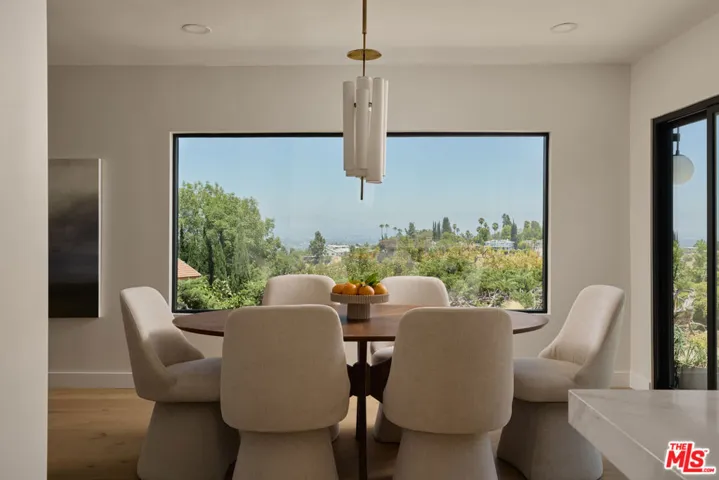 4650 Ellenita Avenue, Tarzana, California 91356