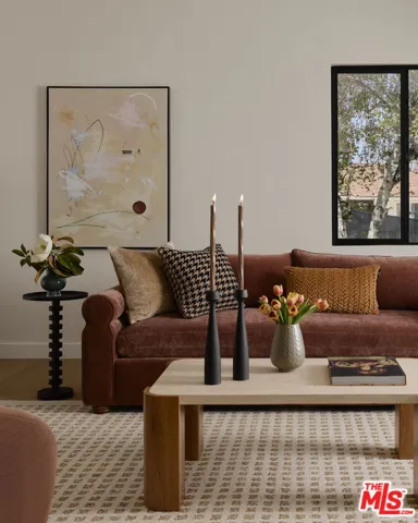 4650 Ellenita Avenue, Tarzana, California 91356