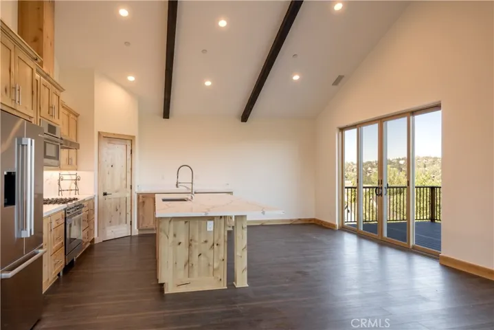 851 Madera, Lake Arrowhead, California 92352