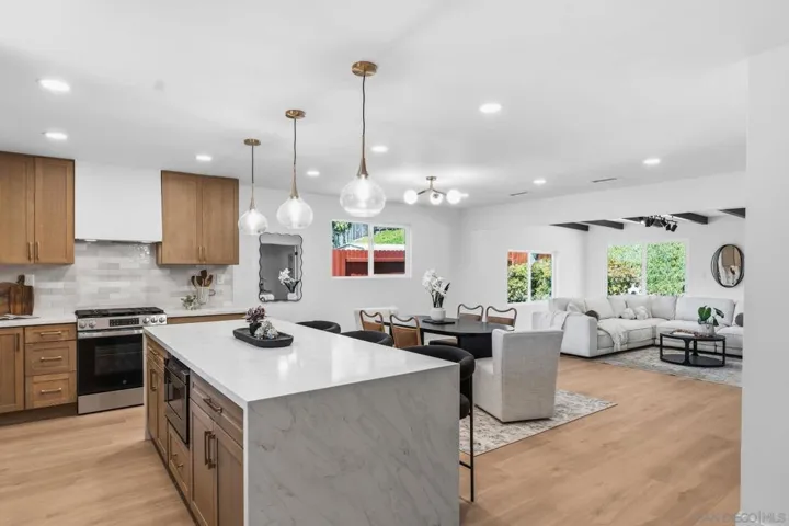 5217 Cole St, San Diego, California 92117