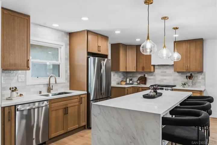 5217 Cole St, San Diego, California 92117