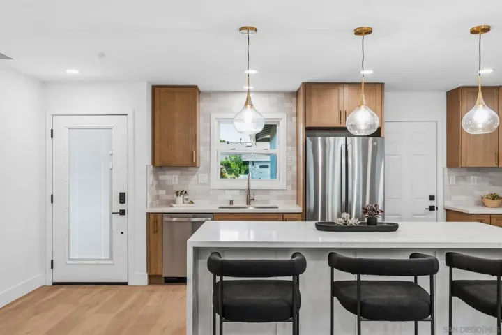 5217 Cole St, San Diego, California 92117