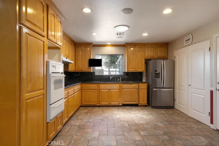 2914 E Lomita, Orange, California 92867