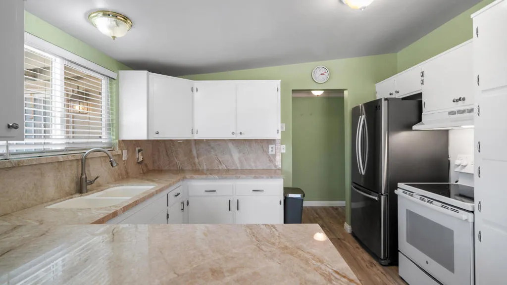 6069 Baileya Dr Interior-29
