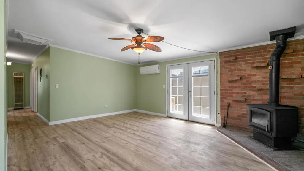 6069 Baileya Dr Interior-25
