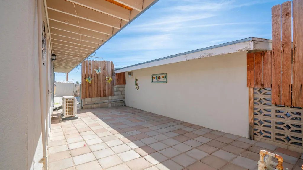 6069 Baileya Dr Exterior-10
