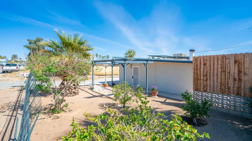 6069 Baileya Dr Exterior-15