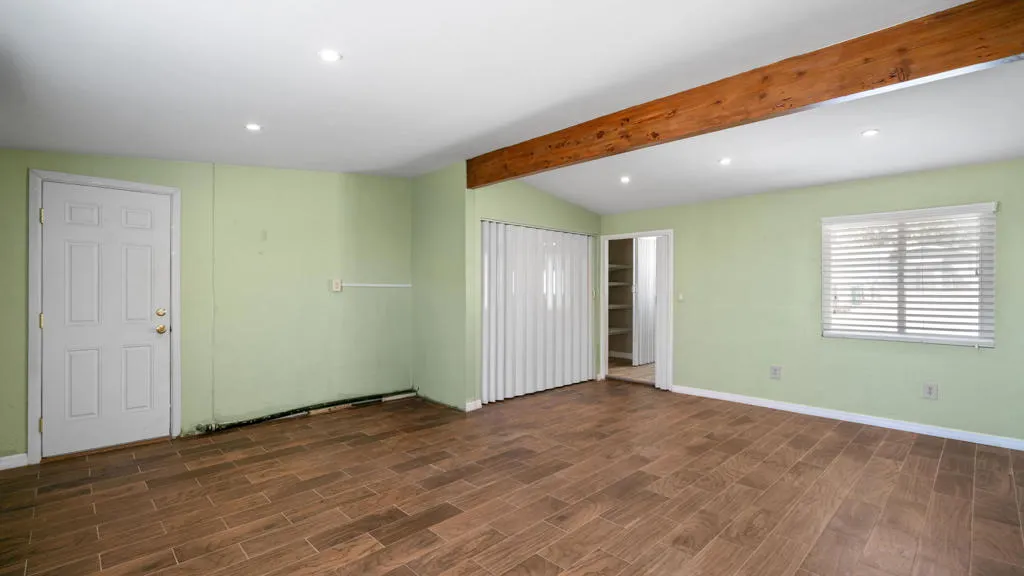 6069 Baileya Dr Interior-19