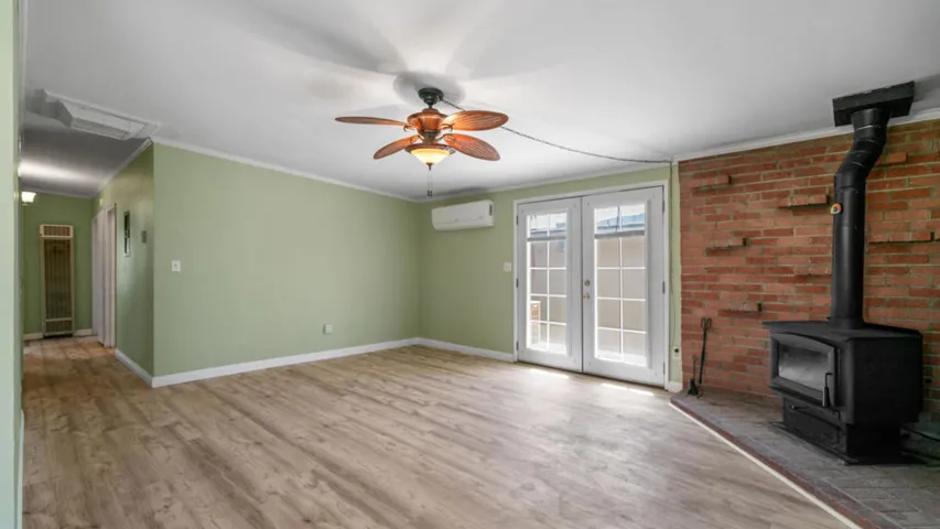 6069 Baileya Dr Interior-25
