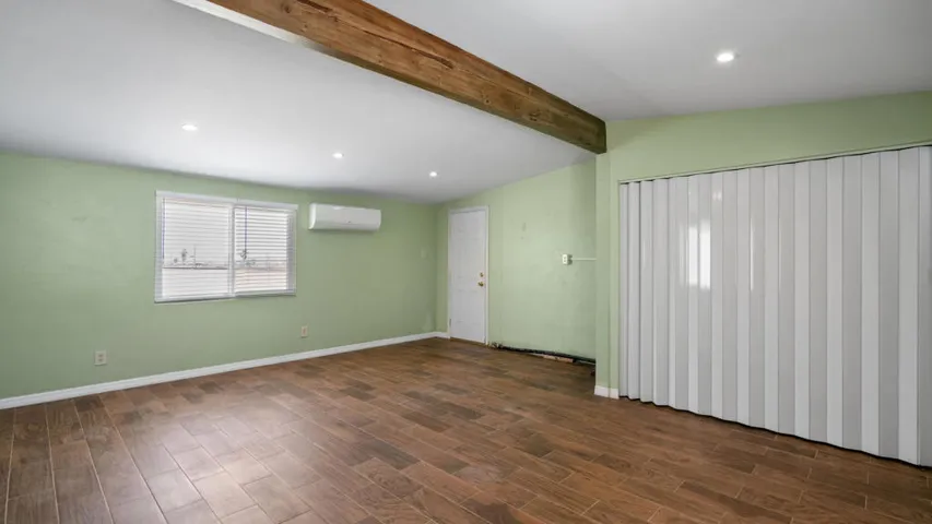 6069 Baileya Dr Interior-18