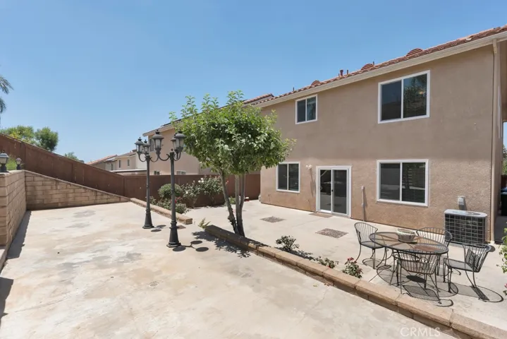 13254 La Tierra Way, Sylmar, California 91342