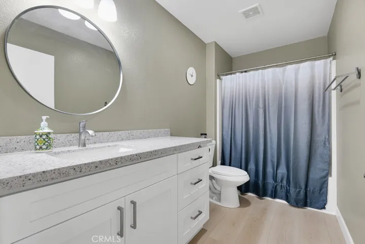 13254 La Tierra Way, Sylmar, California 91342