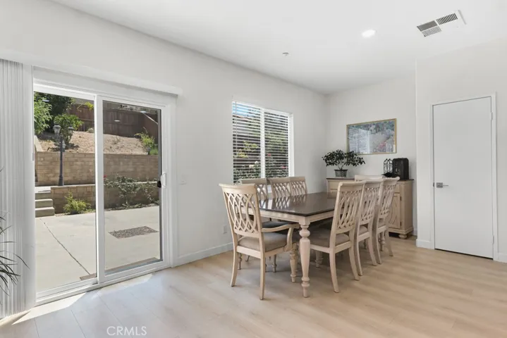 13254 La Tierra Way, Sylmar, California 91342