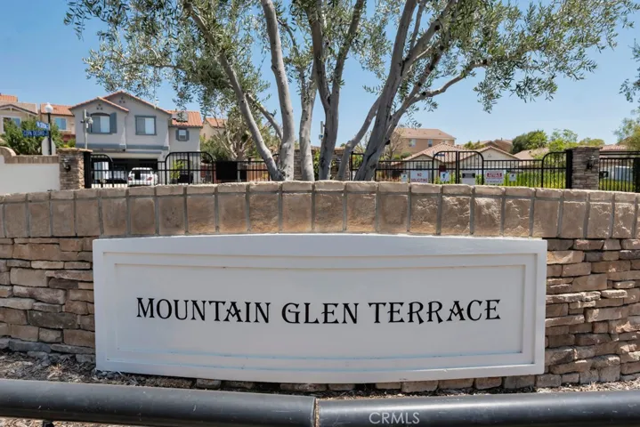 13254 La Tierra Way, Sylmar, California 91342