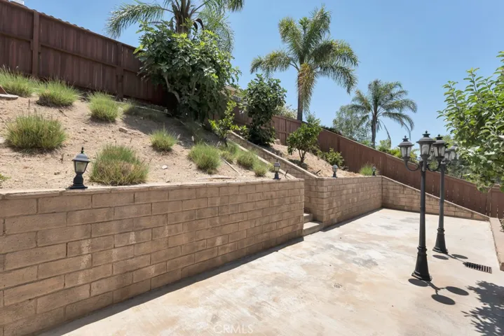 13254 La Tierra Way, Sylmar, California 91342