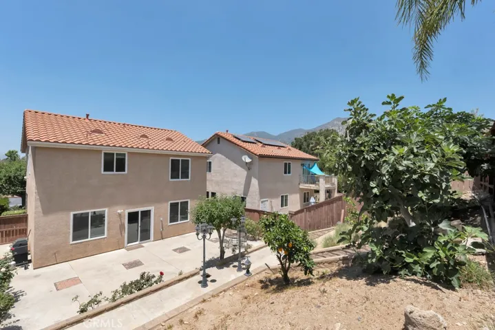 13254 La Tierra Way, Sylmar, California 91342