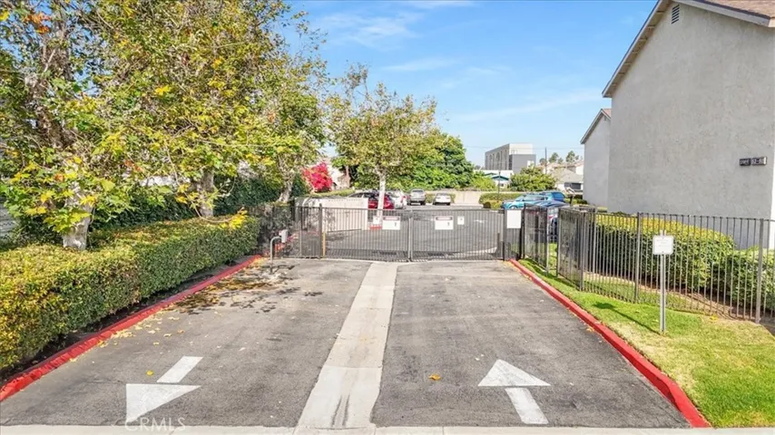 8561 La Salle 53, Cypress, California 90630
