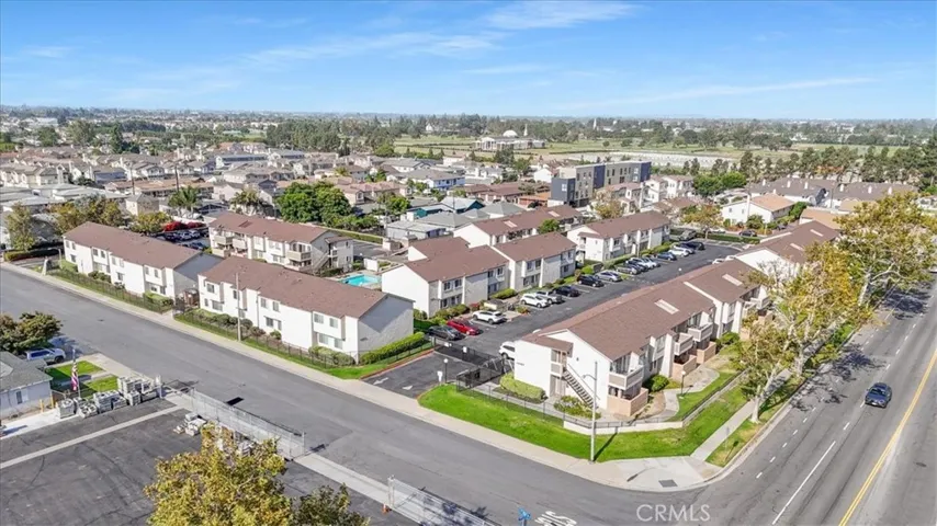 8561 La Salle 53, Cypress, California 90630