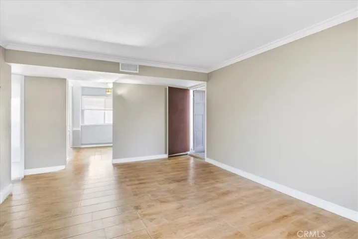 8561 La Salle 53, Cypress, California 90630
