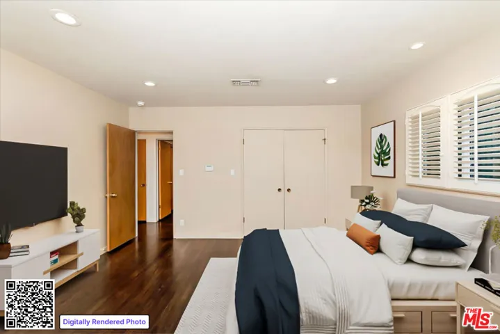 PRIMARY BEDROOM W/ VIRTUAL STA