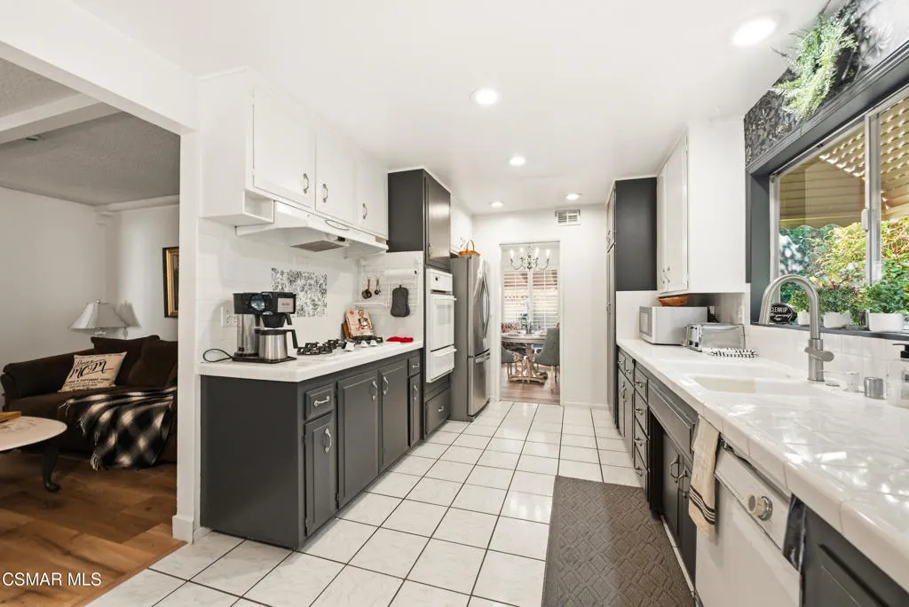 2265 Shreve Ave Simi Valley-12