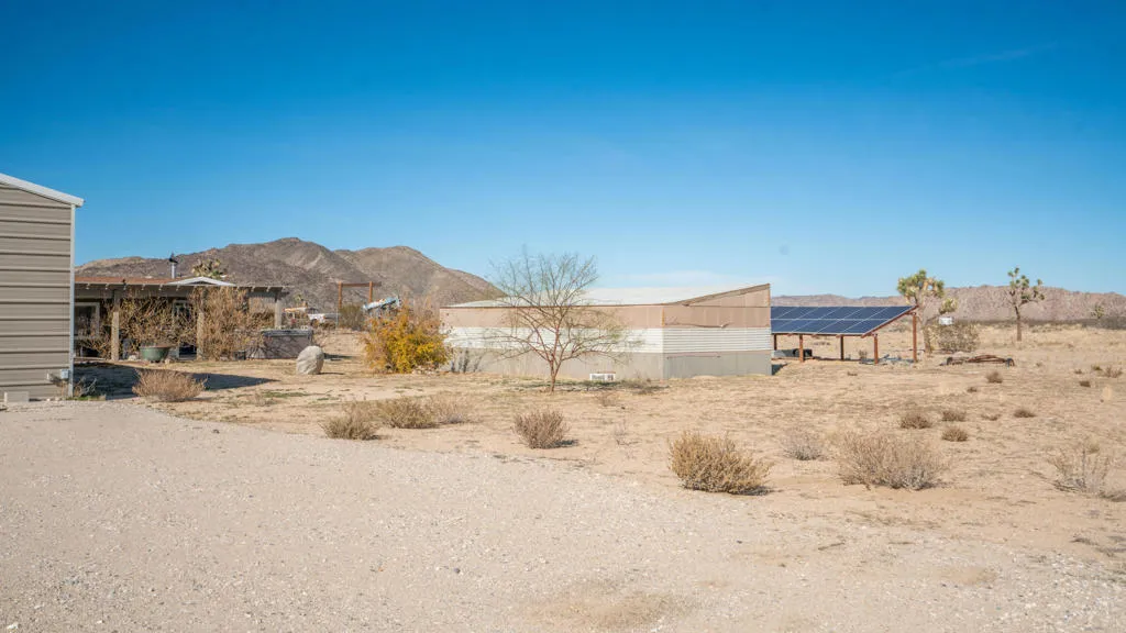 Greenhouse with solar