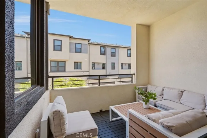 Beautiful Balcony with furnitures included