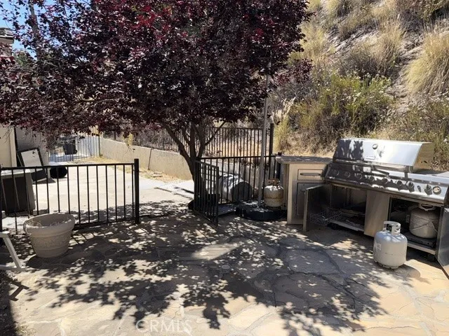1021 Wolverton, Glendale, California 91207