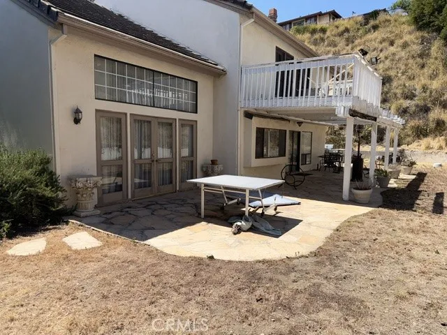 1021 Wolverton, Glendale, California 91207