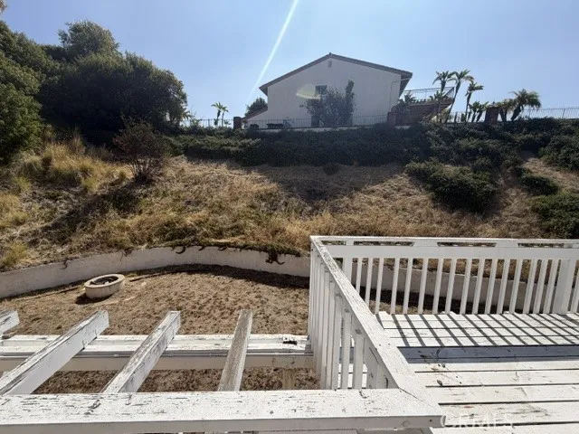 1021 Wolverton, Glendale, California 91207