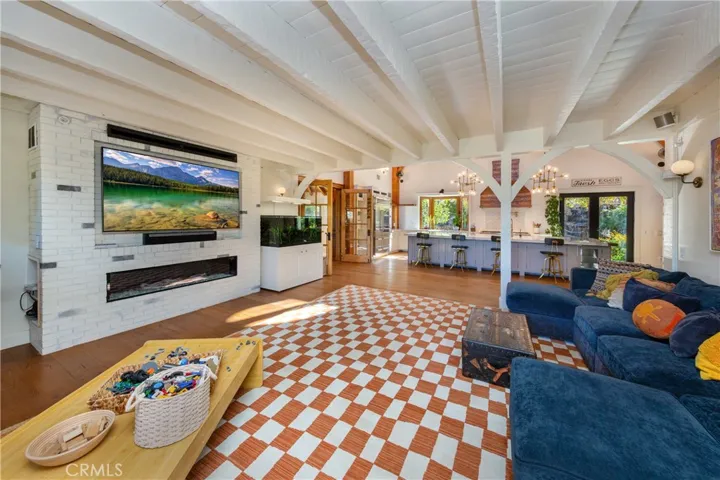 85 Saddlebow, Bell Canyon, California 91307